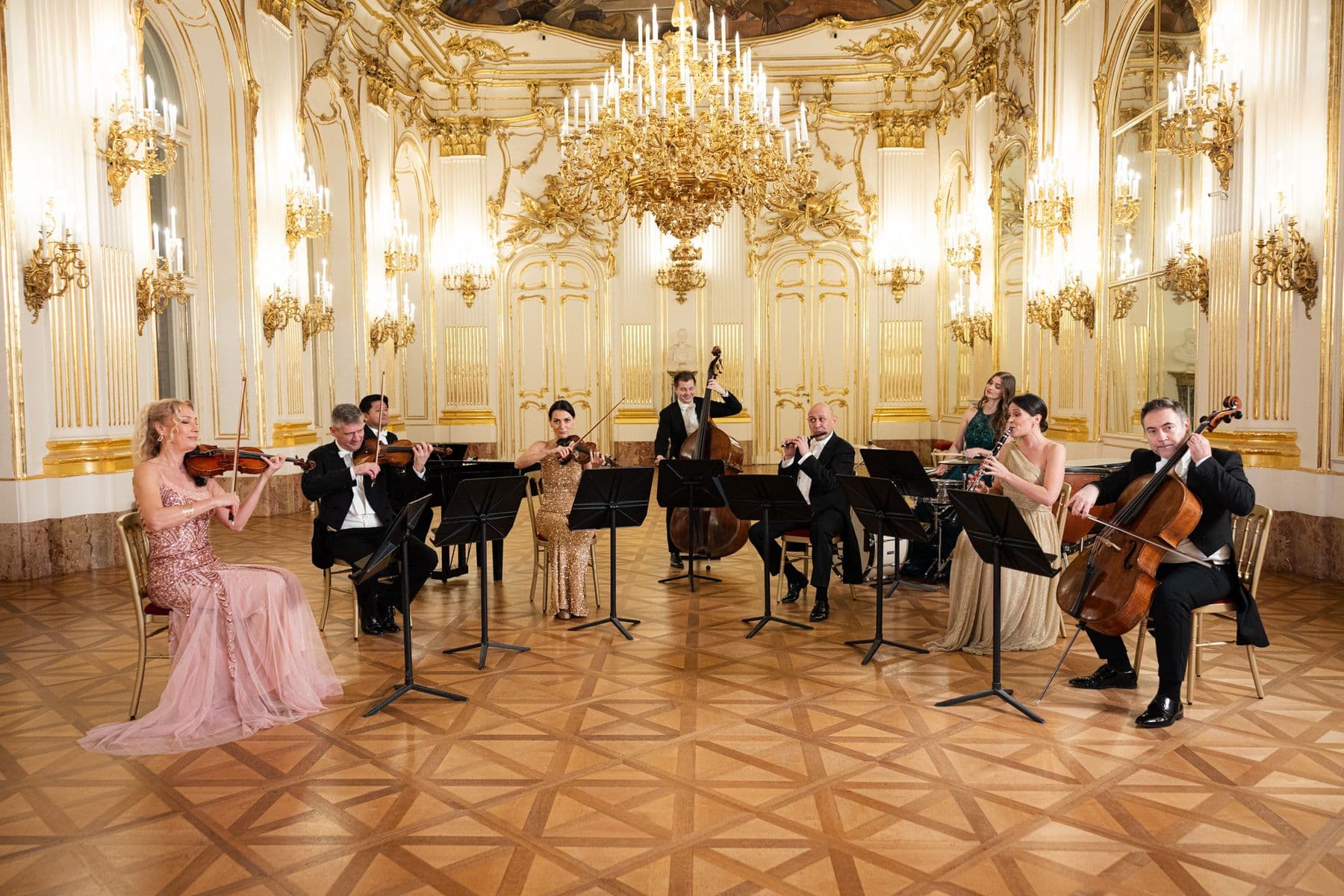 Schloss Schönbrunn Ensemble Vienna, playing in the Great Gallery of Schönbrunn Palace