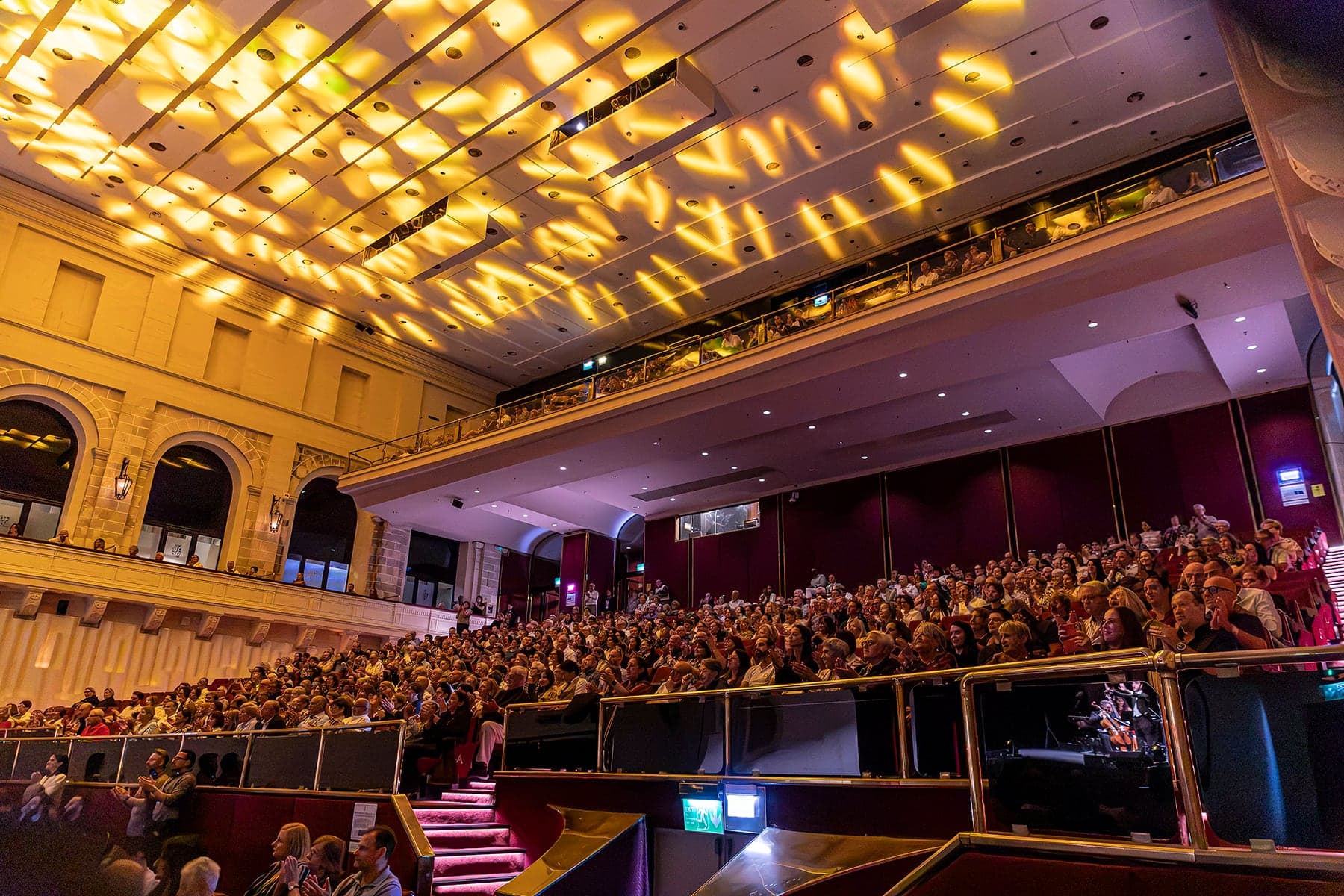 Ausverkaufter Saal beim Konzert des Schloss Schönbrunn Orchester Wien in Malta, 2026
